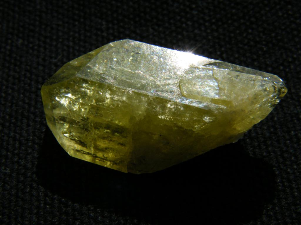 Brazilianite%202%20(Marcel%20Telirio%20Mine%20-%20Divino%20das%20Laranjeiras%20-%20MINAS%20GERAIS).JPG